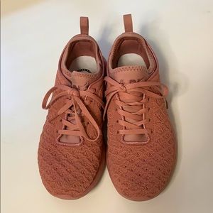 APL Pink Techloom Phantom Woven Runners